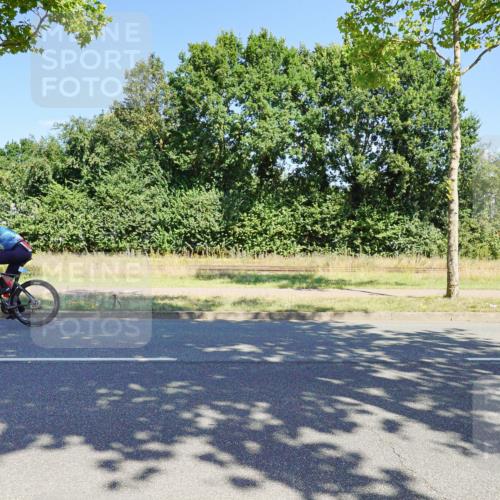 09.08.2026 - GEWOBA Citytriathlon Bremen Michael Burmester http://msf.ph/oto/9960326 09.08.2026 12:44:25 Radfahren 587, 629, 658, 669, 714, 779, 854, 957, 1014, 1106, 1122, 1152 meine-sportfotos.de