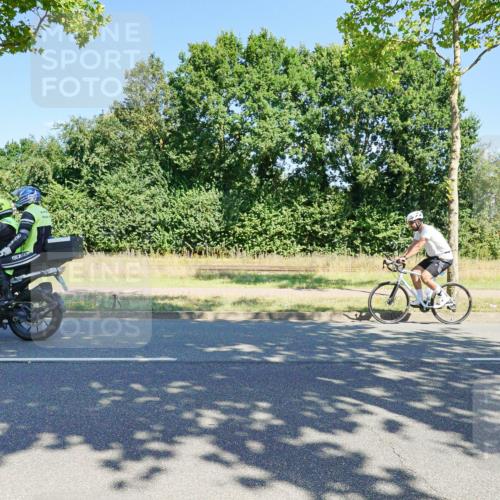 09.08.2026 - GEWOBA Citytriathlon Bremen Michael Burmester http://msf.ph/oto/9960339 09.08.2026 12:44:37 Radfahren 654, 669, 771, 779, 801, 849, 936, 1014, 1106, 1122, 1152 meine-sportfotos.de