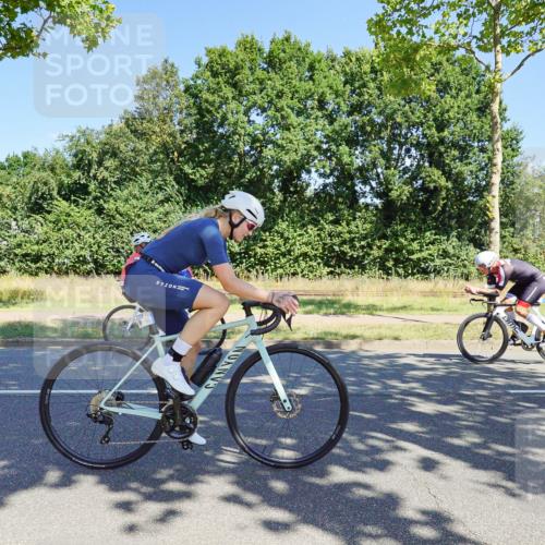09.08.2026 - GEWOBA Citytriathlon Bremen Michael Burmester http://msf.ph/oto/9960341 09.08.2026 12:44:40 Radfahren 654, 669, 771, 779, 801, 849, 936, 1122, 1152 meine-sportfotos.de
