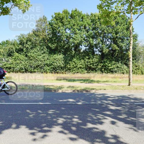 09.08.2026 - GEWOBA Citytriathlon Bremen Michael Burmester http://msf.ph/oto/9960342 09.08.2026 12:44:41 Radfahren 654, 669, 771, 779, 801, 849, 936, 1122, 1152 meine-sportfotos.de