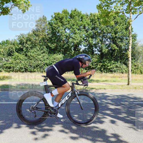 09.08.2026 - GEWOBA Citytriathlon Bremen Michael Burmester http://msf.ph/oto/9960347 09.08.2026 12:44:50 Radfahren 666, 729, 801, 813, 831, 842, 936, 941, 985, 1117 meine-sportfotos.de
