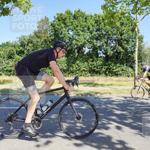 09.08.2026 - GEWOBA Citytriathlon Bremen Michael Burmester http://msf.ph/oto/9960353 09.08.2026 12:44:57 Radfahren 607, 666, 729, 813, 831, 842, 843, 853, 941, 985, 1117 meine-sportfotos.de