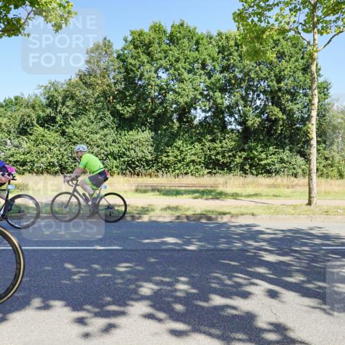 09.08.2026 - GEWOBA Citytriathlon Bremen Michael Burmester http://msf.ph/oto/9960356 09.08.2026 12:44:59 Radfahren 556, 607, 631, 666, 690, 729, 813, 831, 842, 843, 853, 941, 985, 1117 meine-sportfotos.de