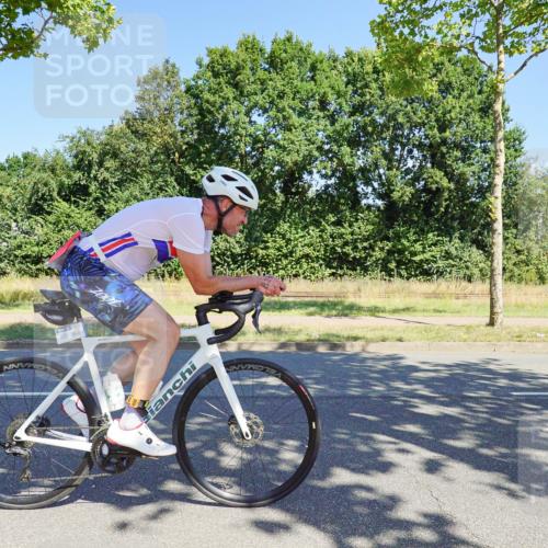 09.08.2026 - GEWOBA Citytriathlon Bremen Michael Burmester http://msf.ph/oto/9960384 09.08.2026 12:45:31 Radfahren 551, 585, 738, 764, 828, 1001, 1004 meine-sportfotos.de