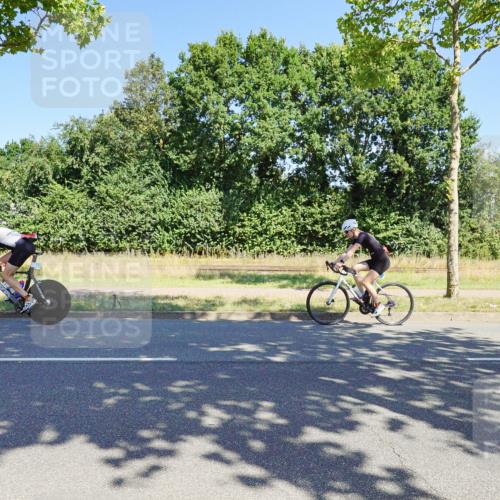 09.08.2026 - GEWOBA Citytriathlon Bremen Michael Burmester http://msf.ph/oto/9960386 09.08.2026 12:45:33 Radfahren 551, 585, 764, 828, 1001, 1004 meine-sportfotos.de