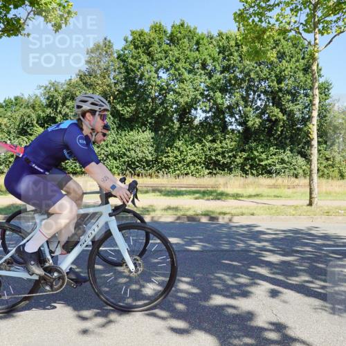09.08.2026 - GEWOBA Citytriathlon Bremen Michael Burmester http://msf.ph/oto/9960393 09.08.2026 12:45:48 Radfahren 630, 632, 691, 723, 791, 830, 856, 881, 908, 922, 927, 962, 1007, 1011 meine-sportfotos.de