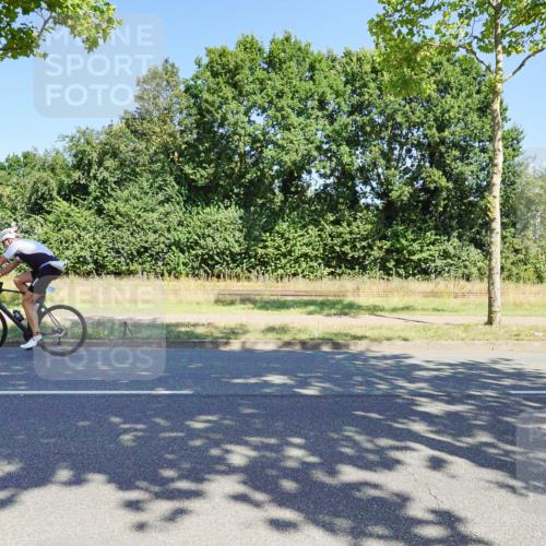 09.08.2026 - GEWOBA Citytriathlon Bremen Michael Burmester http://msf.ph/oto/9960418 09.08.2026 12:46:25 Radfahren 575, 835, 917, 958 meine-sportfotos.de