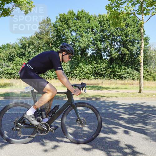 09.08.2026 - GEWOBA Citytriathlon Bremen Michael Burmester http://msf.ph/oto/9960441 09.08.2026 12:47:02 Radfahren 112, 580, 616, 692, 697 meine-sportfotos.de