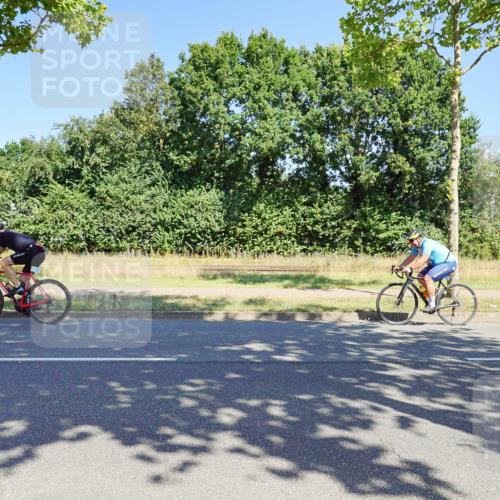 09.08.2026 - GEWOBA Citytriathlon Bremen Michael Burmester http://msf.ph/oto/9960442 09.08.2026 12:47:13 Radfahren 554, 646, 697, 825, 969 meine-sportfotos.de