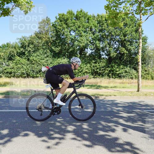 09.08.2026 - GEWOBA Citytriathlon Bremen Michael Burmester http://msf.ph/oto/9960448 09.08.2026 12:47:19 Radfahren 540, 554, 646, 721, 793, 825, 969 meine-sportfotos.de