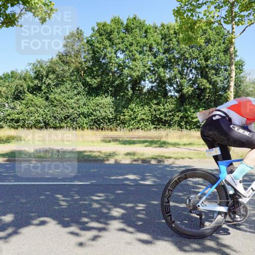 09.08.2026 - GEWOBA Citytriathlon Bremen Michael Burmester http://msf.ph/oto/9960449 09.08.2026 12:47:19 Radfahren 540, 554, 646, 721, 793, 825, 969 meine-sportfotos.de
