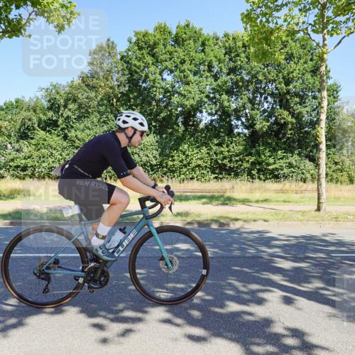 09.08.2026 - GEWOBA Citytriathlon Bremen Michael Burmester http://msf.ph/oto/9960459 09.08.2026 12:47:40 Radfahren 593, 619, 642, 662, 719, 735, 747 meine-sportfotos.de