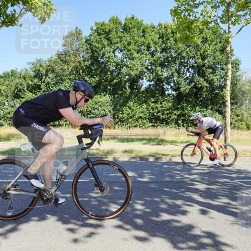 09.08.2026 - GEWOBA Citytriathlon Bremen Michael Burmester http://msf.ph/oto/9960463 09.08.2026 12:47:45 Radfahren 593, 618, 642, 719, 735, 904 meine-sportfotos.de