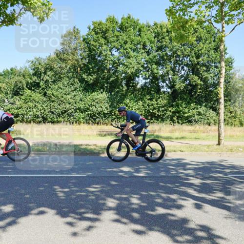 09.08.2026 - GEWOBA Citytriathlon Bremen Michael Burmester http://msf.ph/oto/9960464 09.08.2026 12:47:46 Radfahren 593, 618, 642, 719, 735, 904 meine-sportfotos.de