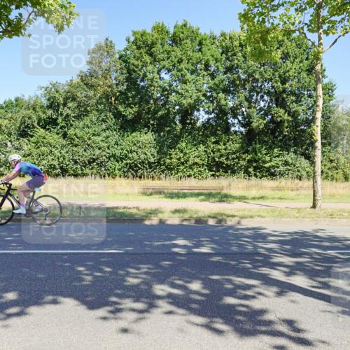 09.08.2026 - GEWOBA Citytriathlon Bremen Michael Burmester http://msf.ph/oto/9960475 09.08.2026 12:48:00 Radfahren 563, 618, 683, 688, 811, 883, 904, 1103, 1116 meine-sportfotos.de