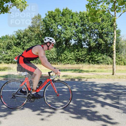 09.08.2026 - GEWOBA Citytriathlon Bremen Michael Burmester http://msf.ph/oto/9960486 09.08.2026 12:48:14 Radfahren 547, 563, 605, 677, 683, 688, 811, 883, 955, 1116 meine-sportfotos.de