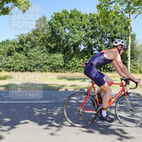 09.08.2026 - GEWOBA Citytriathlon Bremen Michael Burmester http://msf.ph/oto/9960489 09.08.2026 12:48:22 Radfahren 547, 605, 677, 822, 955 meine-sportfotos.de