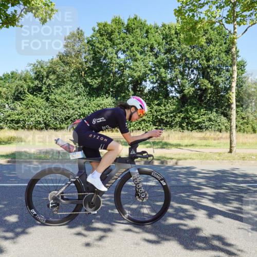 09.08.2026 - GEWOBA Citytriathlon Bremen Michael Burmester http://msf.ph/oto/9960499 09.08.2026 12:48:39 Radfahren 544, 561, 613, 645, 685, 769, 795, 822, 824, 882 meine-sportfotos.de
