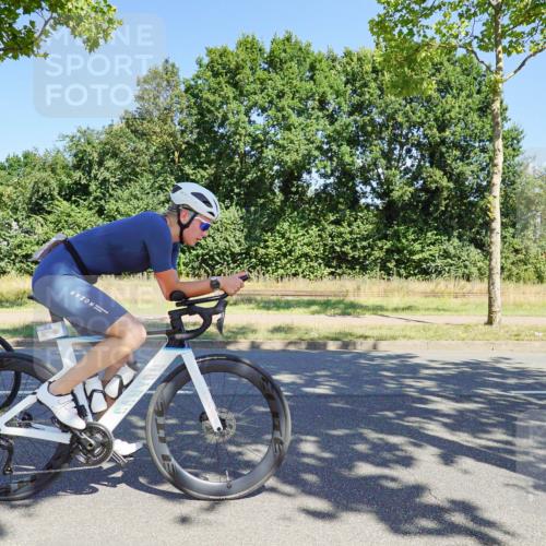 09.08.2026 - GEWOBA Citytriathlon Bremen Michael Burmester http://msf.ph/oto/9960503 09.08.2026 12:48:42 Radfahren 544, 561, 613, 645, 685, 769, 795, 822, 824, 882, 959 meine-sportfotos.de