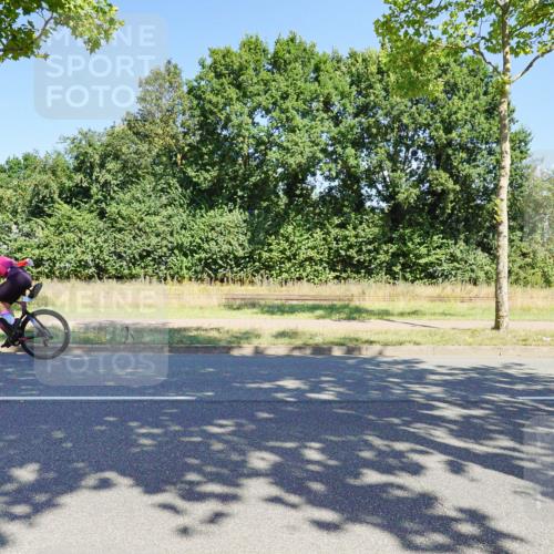09.08.2026 - GEWOBA Citytriathlon Bremen Michael Burmester http://msf.ph/oto/9960507 09.08.2026 12:48:48 Radfahren 544, 592, 641, 645, 685, 795, 824, 882, 959, 1149 meine-sportfotos.de