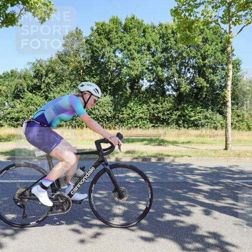 09.08.2026 - GEWOBA Citytriathlon Bremen Michael Burmester http://msf.ph/oto/9960508 09.08.2026 12:48:50 Radfahren 544, 592, 641, 685, 824, 882, 959, 1149 meine-sportfotos.de