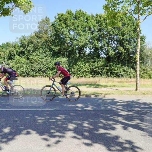 09.08.2026 - GEWOBA Citytriathlon Bremen Michael Burmester http://msf.ph/oto/9960512 09.08.2026 12:48:56 Radfahren 592, 641, 685, 724, 959, 1141, 1149 meine-sportfotos.de