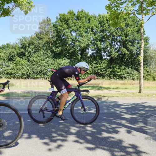 09.08.2026 - GEWOBA Citytriathlon Bremen Michael Burmester http://msf.ph/oto/9960528 09.08.2026 12:49:18 Radfahren 569, 647, 757, 765, 905, 999, 1160 meine-sportfotos.de