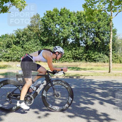 09.08.2026 - GEWOBA Citytriathlon Bremen Michael Burmester http://msf.ph/oto/9960537 09.08.2026 12:49:29 Radfahren 569, 583, 710, 757, 765, 803, 924, 963, 983, 999, 1160 meine-sportfotos.de