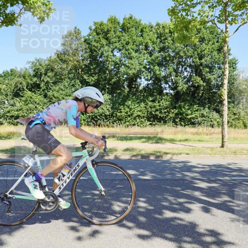 09.08.2026 - GEWOBA Citytriathlon Bremen Michael Burmester http://msf.ph/oto/9960540 09.08.2026 12:49:34 Radfahren 569, 583, 680, 710, 803, 924, 963, 983, 1160 meine-sportfotos.de