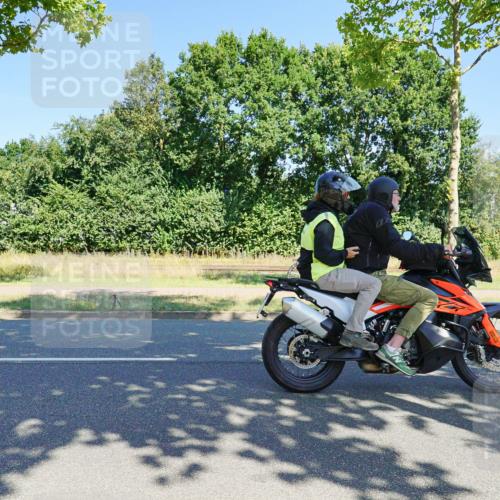 09.08.2026 - GEWOBA Citytriathlon Bremen Michael Burmester http://msf.ph/oto/9960546 09.08.2026 12:49:46 Radfahren 680, 710, 852, 874, 924, 946, 983, 1150 meine-sportfotos.de
