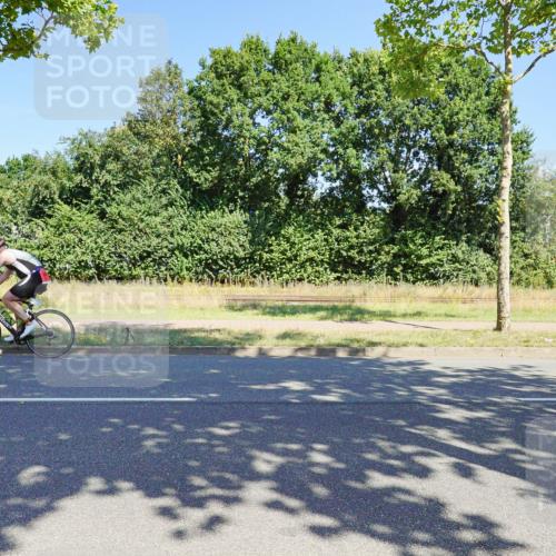09.08.2026 - GEWOBA Citytriathlon Bremen Michael Burmester http://msf.ph/oto/9960548 09.08.2026 12:49:49 Radfahren 590, 680, 852, 874, 924, 946, 967, 1150 meine-sportfotos.de