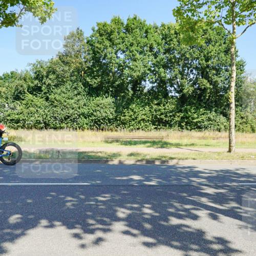 09.08.2026 - GEWOBA Citytriathlon Bremen Michael Burmester http://msf.ph/oto/9960549 09.08.2026 12:49:50 Radfahren 590, 680, 852, 874, 946, 967, 1150 meine-sportfotos.de