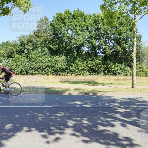 09.08.2026 - GEWOBA Citytriathlon Bremen Michael Burmester http://msf.ph/oto/9960550 09.08.2026 12:49:52 Radfahren 590, 680, 777, 852, 874, 946, 967, 1008, 1150 meine-sportfotos.de