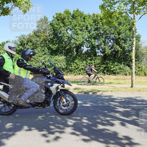 09.08.2026 - GEWOBA Citytriathlon Bremen Michael Burmester http://msf.ph/oto/9960558 09.08.2026 12:50:01 Radfahren 557, 590, 686, 773, 777, 784, 875, 946, 967, 1008 meine-sportfotos.de