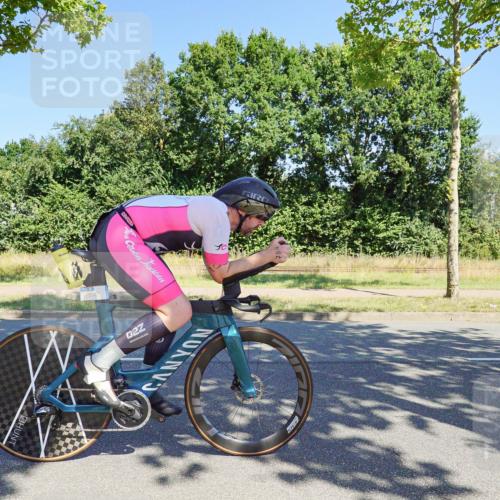 09.08.2026 - GEWOBA Citytriathlon Bremen Michael Burmester http://msf.ph/oto/9960559 09.08.2026 12:50:02 Radfahren 557, 590, 686, 773, 777, 784, 875, 946, 967, 1008 meine-sportfotos.de