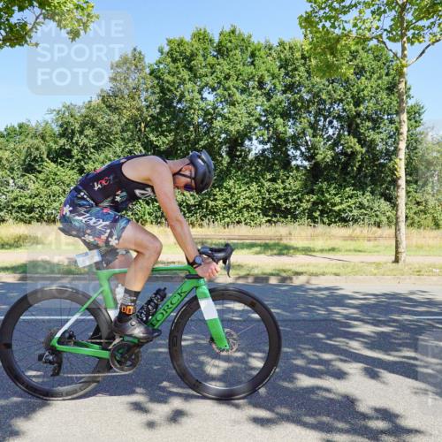 09.08.2026 - GEWOBA Citytriathlon Bremen Michael Burmester http://msf.ph/oto/9960573 09.08.2026 12:50:30 Radfahren 589, 737, 964, 993, 1158 meine-sportfotos.de