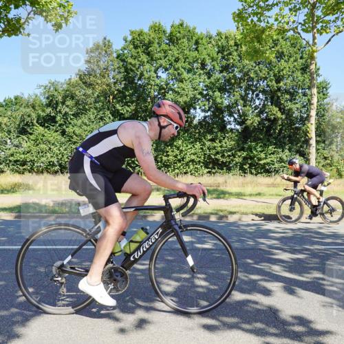 09.08.2026 - GEWOBA Citytriathlon Bremen Michael Burmester http://msf.ph/oto/9960576 09.08.2026 12:50:36 Radfahren 594, 648, 730, 737, 794, 993, 1137, 1158 meine-sportfotos.de