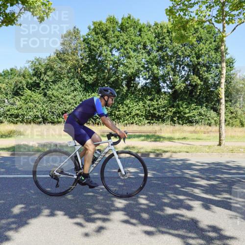 09.08.2026 - GEWOBA Citytriathlon Bremen Michael Burmester http://msf.ph/oto/9960579 09.08.2026 12:50:42 Radfahren 594, 648, 730, 737, 794, 799, 932, 993, 1016, 1137, 1139, 1158 meine-sportfotos.de