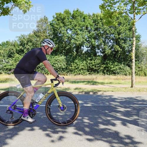 09.08.2026 - GEWOBA Citytriathlon Bremen Michael Burmester http://msf.ph/oto/9960587 09.08.2026 12:50:51 Radfahren 594, 624, 648, 730, 794, 799, 808, 879, 932, 987, 1016, 1137, 1139 meine-sportfotos.de