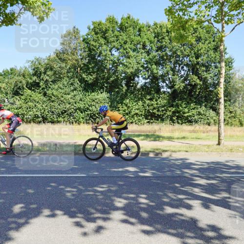 09.08.2026 - GEWOBA Citytriathlon Bremen Michael Burmester http://msf.ph/oto/9960589 09.08.2026 12:50:53 Radfahren 624, 730, 799, 808, 879, 932, 987, 1016, 1137, 1139 meine-sportfotos.de