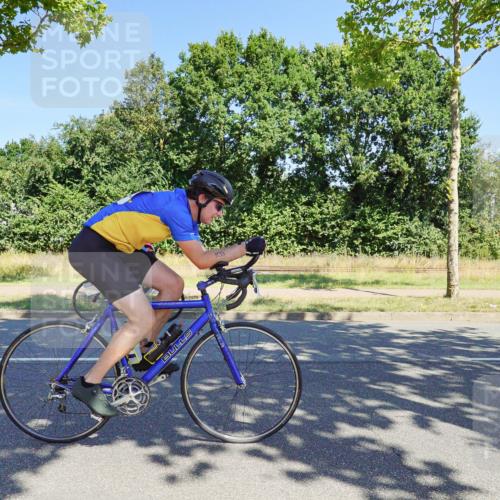 09.08.2026 - GEWOBA Citytriathlon Bremen Michael Burmester http://msf.ph/oto/9960598 09.08.2026 12:51:07 Radfahren 606, 624, 808, 884, 987, 1133 meine-sportfotos.de