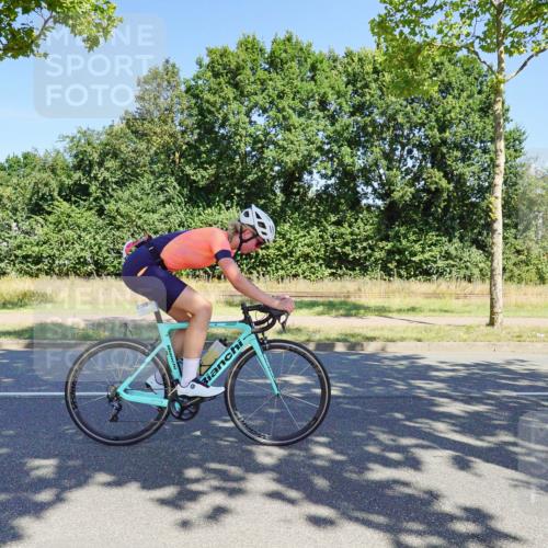 09.08.2026 - GEWOBA Citytriathlon Bremen Michael Burmester http://msf.ph/oto/9960601 09.08.2026 12:51:12 Radfahren 606, 884, 1133 meine-sportfotos.de