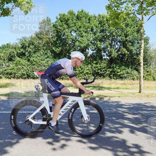 09.08.2026 - GEWOBA Citytriathlon Bremen Michael Burmester http://msf.ph/oto/9960613 09.08.2026 12:51:32 Radfahren 560, 562, 595, 756, 787, 880, 909, 914, 1019, 1110, 1155 meine-sportfotos.de