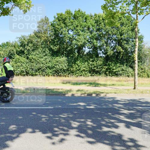 09.08.2026 - GEWOBA Citytriathlon Bremen Michael Burmester http://msf.ph/oto/9960629 09.08.2026 12:51:54 Radfahren 545, 582, 615, 867, 990, 1013, 1143 meine-sportfotos.de