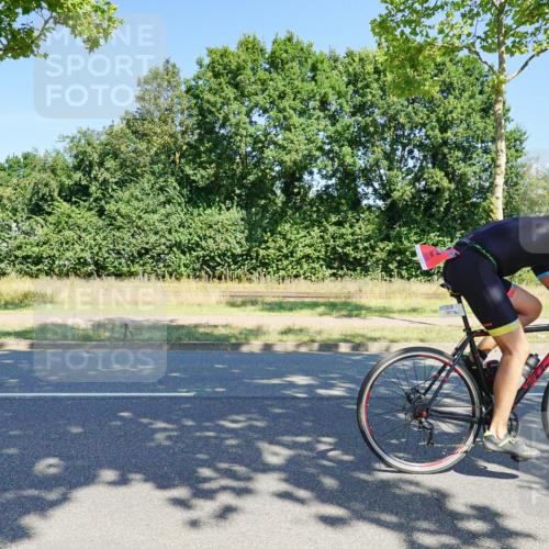 09.08.2026 - GEWOBA Citytriathlon Bremen Michael Burmester http://msf.ph/oto/9960638 09.08.2026 12:52:11 Radfahren 679, 682, 717, 750, 820, 826, 979, 990, 1130 meine-sportfotos.de
