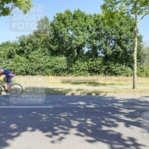 09.08.2026 - GEWOBA Citytriathlon Bremen Michael Burmester http://msf.ph/oto/9960645 09.08.2026 12:52:17 Radfahren 679, 682, 717, 750, 826, 979, 1130 meine-sportfotos.de