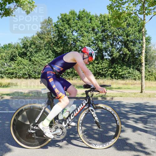 09.08.2026 - GEWOBA Citytriathlon Bremen Michael Burmester http://msf.ph/oto/9960656 09.08.2026 12:52:40 Radfahren 611, 636, 655, 716, 726, 739, 778, 807, 1009 meine-sportfotos.de