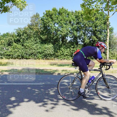 09.08.2026 - GEWOBA Citytriathlon Bremen Michael Burmester http://msf.ph/oto/9960660 09.08.2026 12:52:48 Radfahren 598, 611, 655, 726, 739, 778, 807, 1009 meine-sportfotos.de