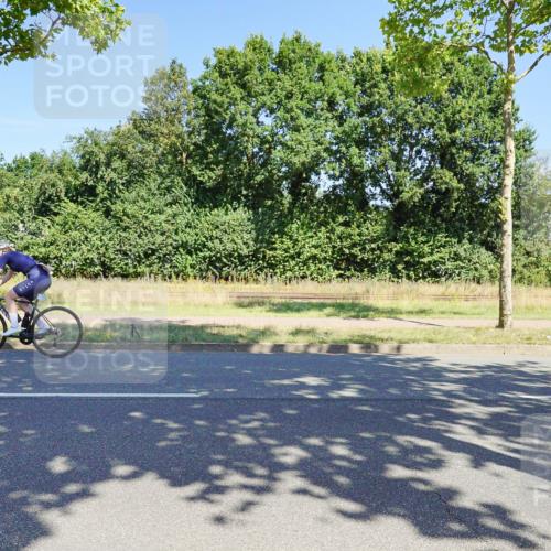 09.08.2026 - GEWOBA Citytriathlon Bremen Michael Burmester http://msf.ph/oto/9960665 09.08.2026 12:53:01 Radfahren 555, 598, 600, 604, 748, 855, 920, 921, 1129 meine-sportfotos.de