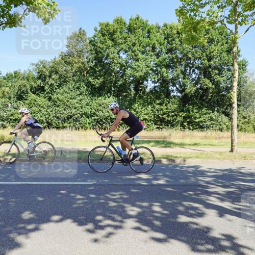 09.08.2026 - GEWOBA Citytriathlon Bremen Michael Burmester http://msf.ph/oto/9960671 09.08.2026 12:53:10 Radfahren 555, 600, 604, 748, 855, 920, 921, 1129 meine-sportfotos.de